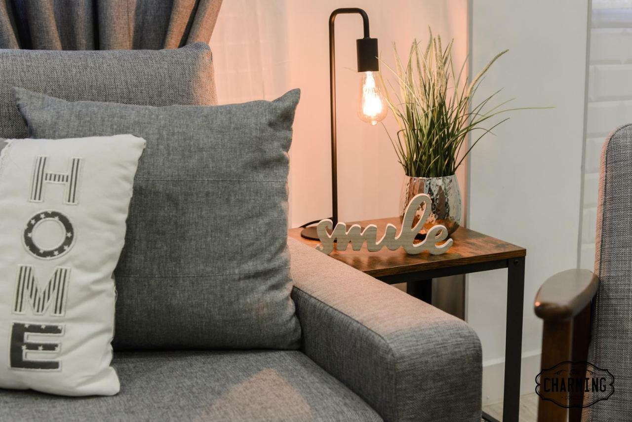 Charming Puerta de Toledo Apartment Madrid Bagian luar foto